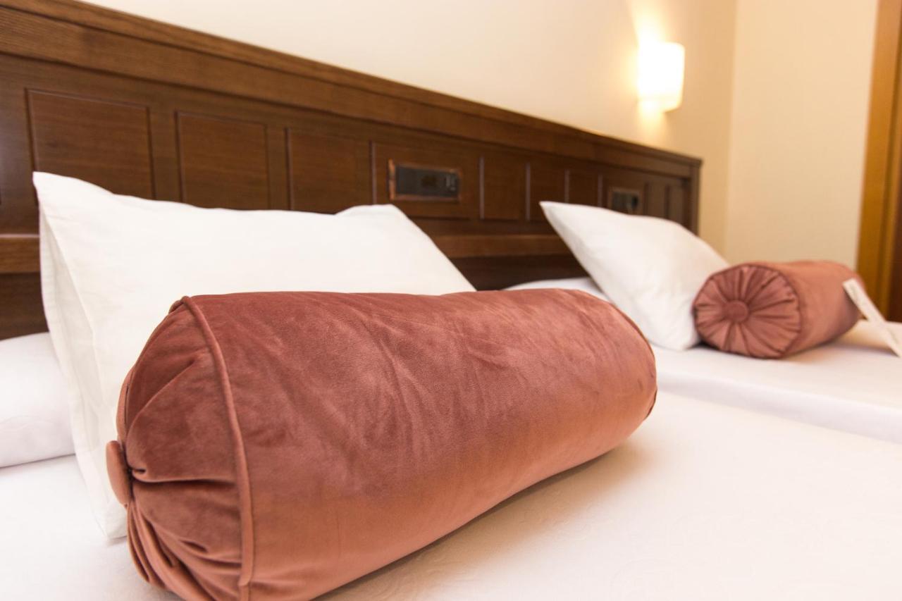 Hotel Garelos Betanzos Eksteriør billede